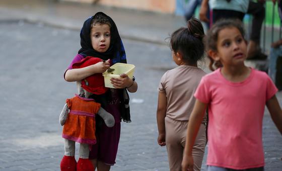 People who have taken refuge in school run by the UN agency for Palestinians (UNRWA) in Deir al-Balah in central Gaza are struggling to survive as they lack access to basic humanitarian needs. People who have taken refuge in school run by the UN agency for Palestinians (UNRWA) in Deir al-Balah in central Gaza are struggling to survive as they lack access to basic humanitarian needs.