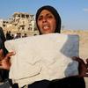 Abeer Safi, una mujer gazatí desplazada del barrio de Al-Zaytoun.