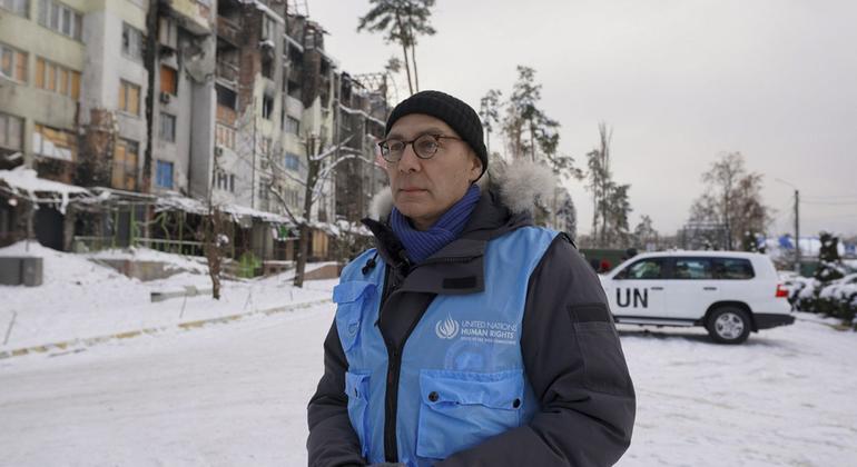 Chefe de direitos humanos da ONU, Volker Turk, na capital ucraniana, Kyiv, no início de uma visita oficial ao país