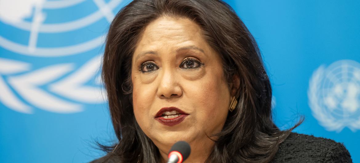 La representante especial del Secretario General sobre la violencia sexual en los conflictos, Pramila Patten, informa a los periodistas en la sede de la ONU, en Nueva York.