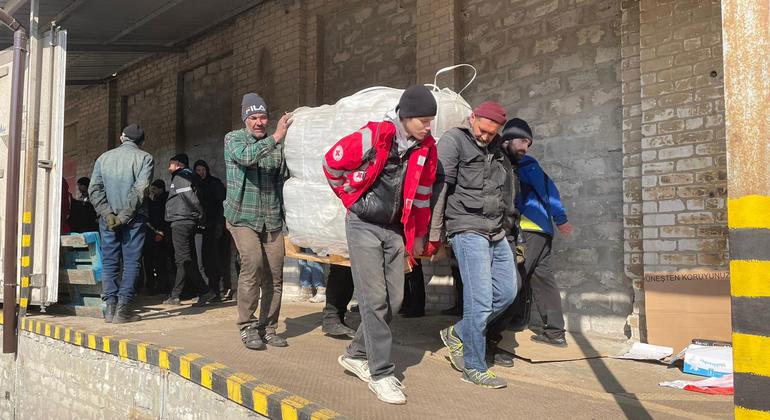 Доставка гуманитарной помощи в Северодонецк, Украина.
