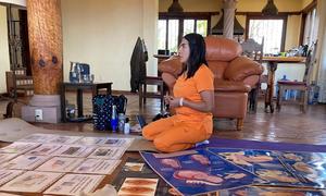 Silvia Ramos brinda acompañamiento durante parto. 