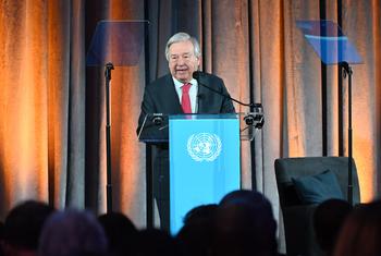 Le Secrétaire général António Guterres prononce son discours spécial sur l'action climatique depuis le Musée américain d'histoire naturelle à New York.