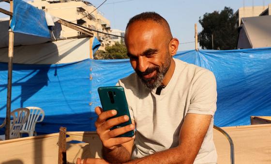 "لا أريد أن يكبر أطفالي وهم بعيدون عن والدهم"، كيف تحتفل أسرة في غزة بالعيد