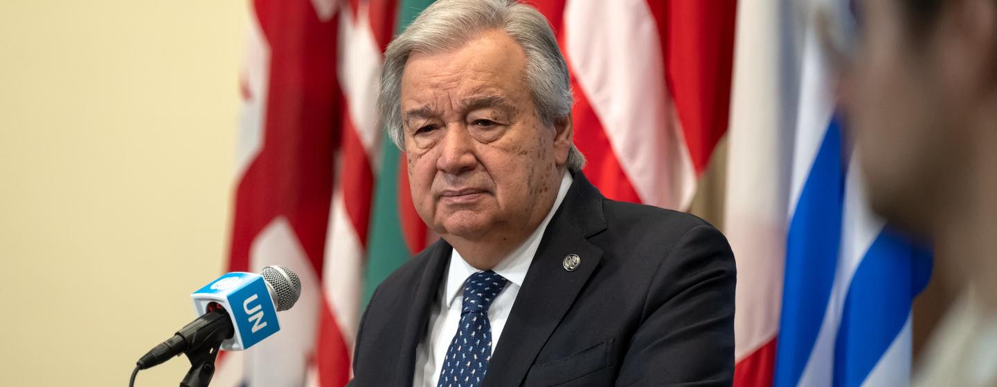 Le Secrétaire général António Guterres s'adresse à la presse au siège de l'ONU, à New York.
