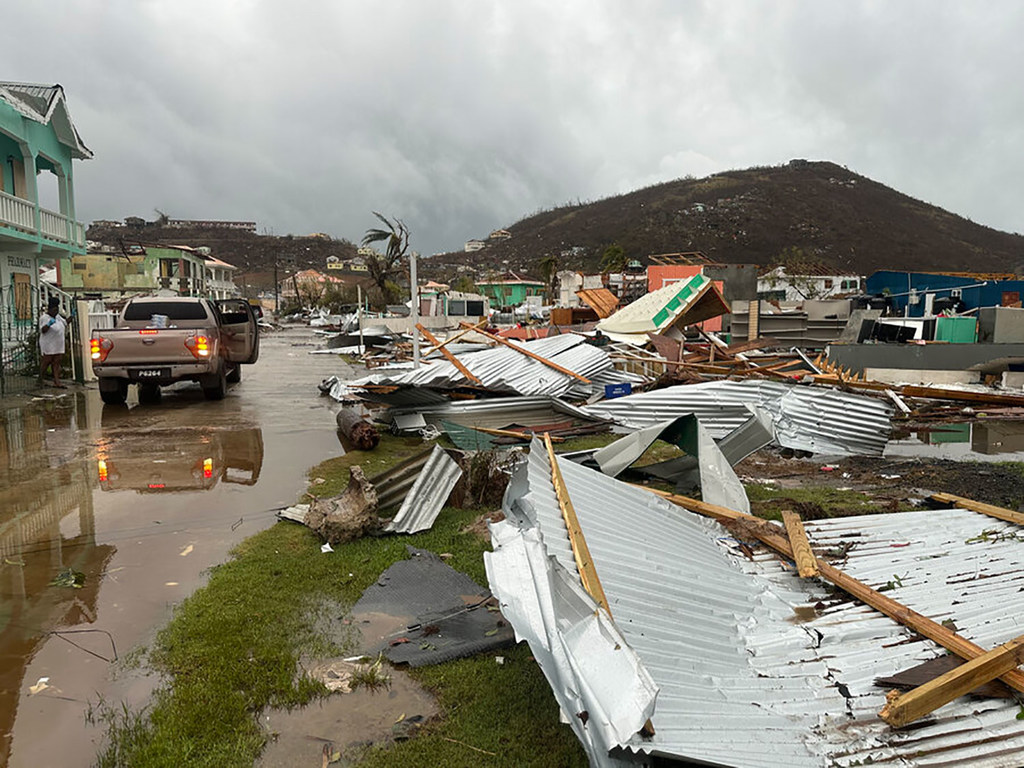 O furacão Beryl causou devastação na Union Island, em São Vicente e Granadinas.