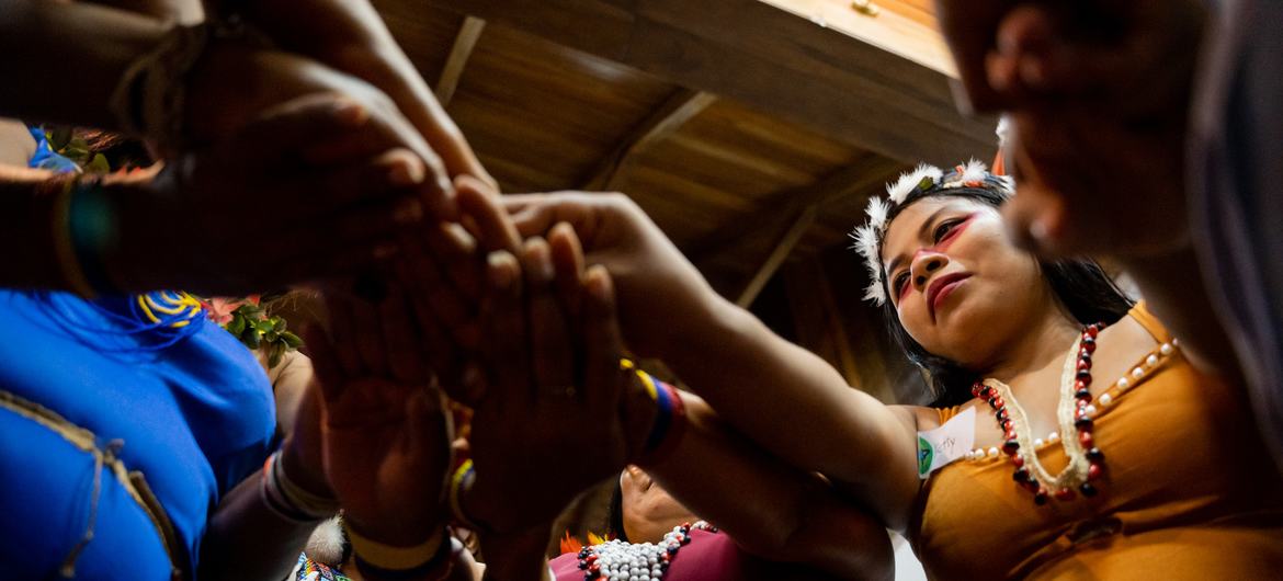  Encontro de Mulheres Indígenas Voz, Corpo e Território em Puyo, Equador, em março de 2022
