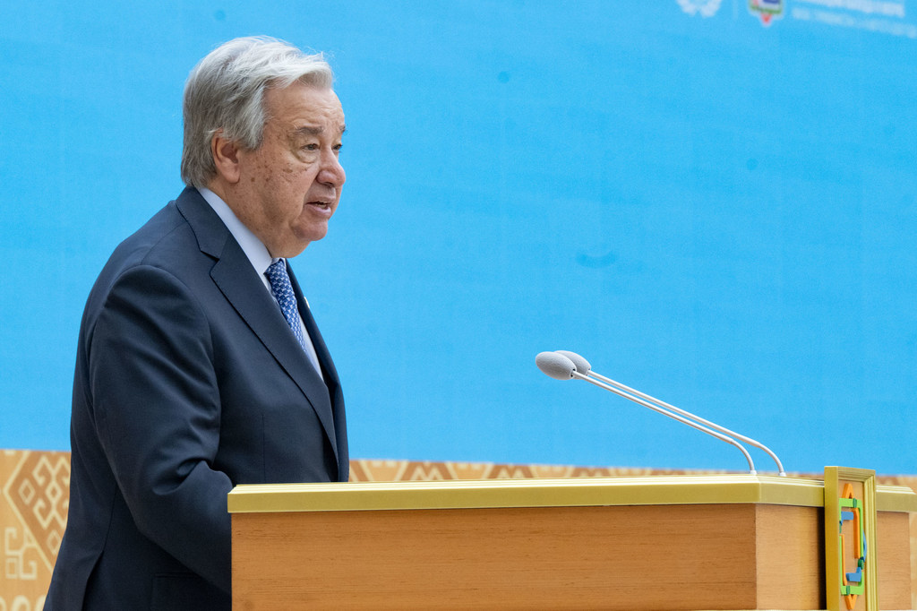 Katibu Mkuu wa Umoja wa Mataifa António Guterres akihutubia katika mkutano wa LLDC3 mjini Awaza, Turkmenistan.