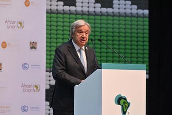 联合国秘书长古特雷斯在肯尼亚内罗毕举行的非洲气候峰会上向各国领导人发表讲话。