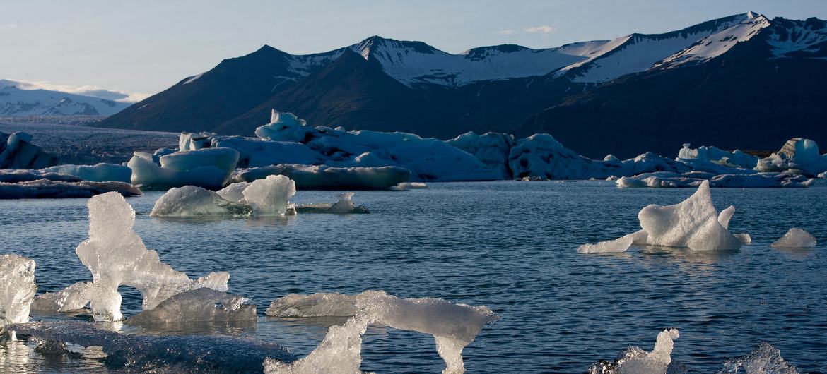 Jökulsárlón Glacial Lagoon in southeastern Iceland.