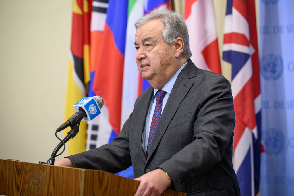 Katibu Mkuu António Guterres akihutubia waandishi wa habari kuhusu matukio ya hivi karibuni nchini Syria.