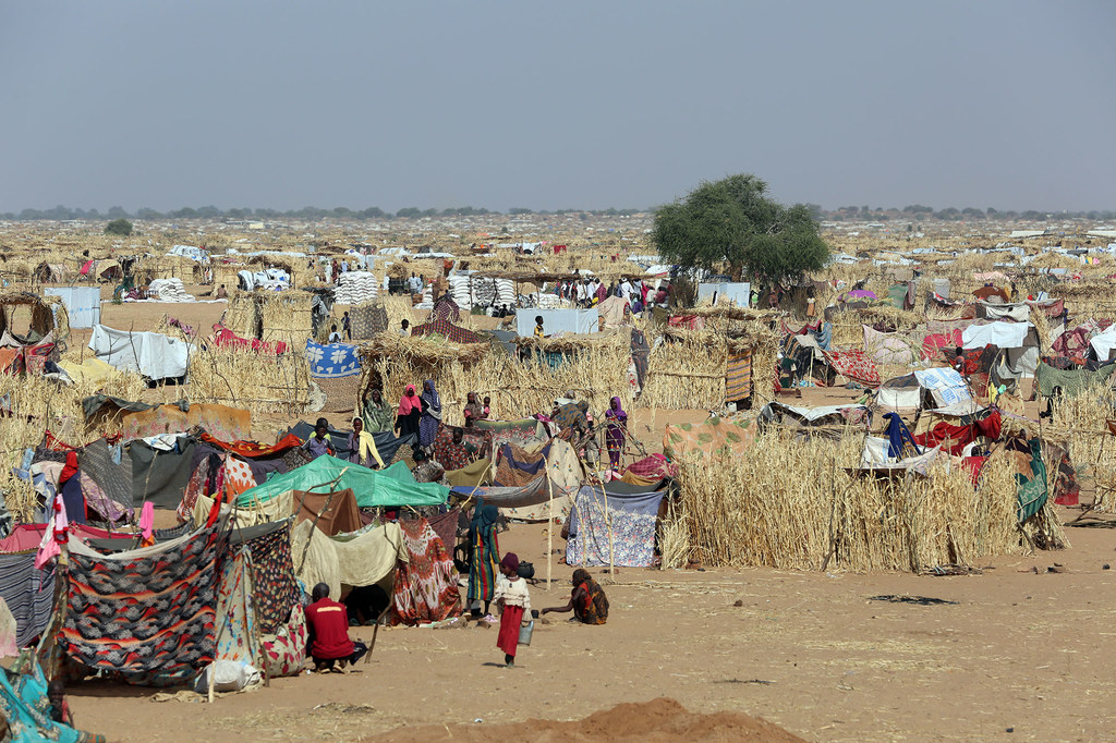 Un vaste camp de réfugiés à Tawila, dans le Darfour, au Soudan, où près de 89 000 personnes déplacées ont fui El Fasher.