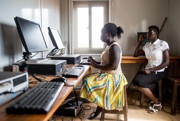 A midwife accesses online training at a camp for Internally Displaced Persons in Juba, South Sudan