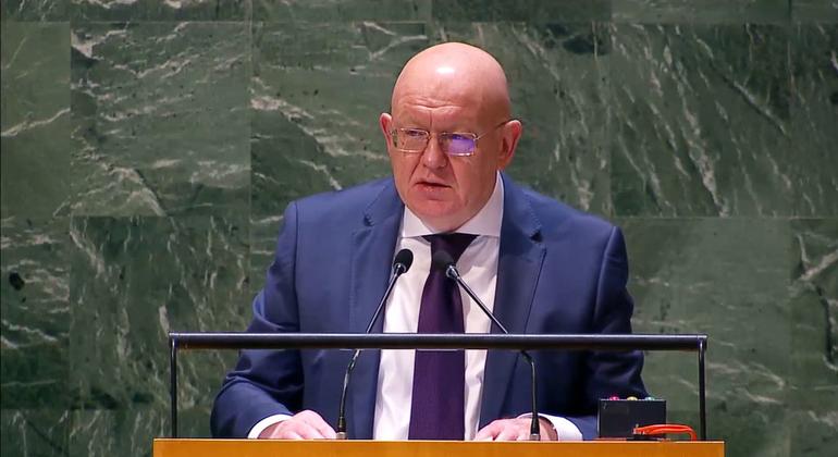 俄罗斯常驻联合国代表涅边贾在联合国大会全体会议上就使用否决权阻止旨在防止外层空间武器的决议草案通过发表讲话。