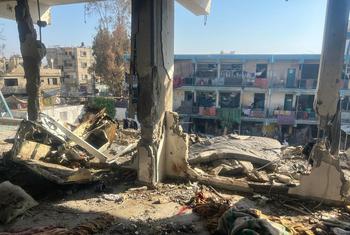 Un ataque aéreo israelí alcanzó una escuela gestionada por UNRWA en Nuseirat, Gaza Central, a principios de junio de 2024. 