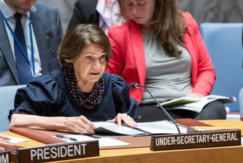 روزماري ديكارلو، وكيلة الأمين العام للشؤون السياسية وبناء السلام، تقدم إحاطة لمجلس الأمن الدولي.