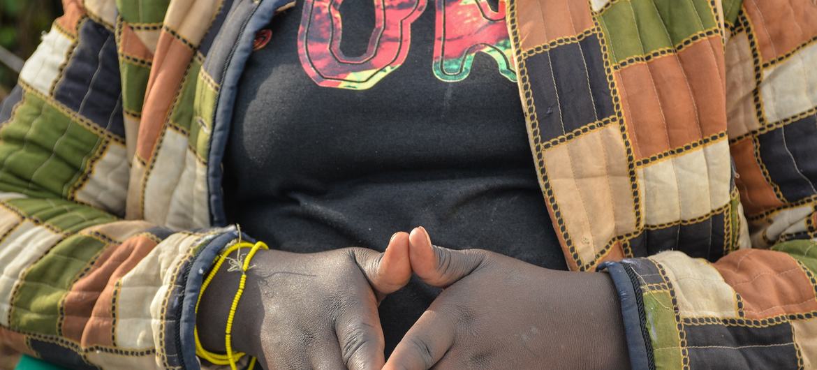 A situação aumenta o risco de agravar a violência e a perseguição já enfrentadas por lésbicas, gays e bissexuais em Uganda. 