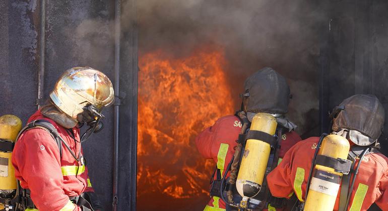 La Brigade des sapeurs-pompiers de Paris, qui fait partie du contingent français de la FINUL, a récemment partagé son expertise et ses connaissances avec la Défense civile libanaise et ses pompiers.