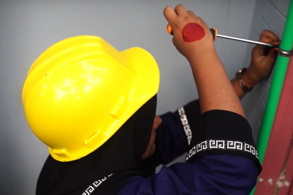 Mradi wa kuimarisha stadi na kufungua fursa za kiuchumi, ISEC miongoni mwa wanawake na vijana, umewezesha wasichana Cox’s Bazaar nchini Bangladesh.