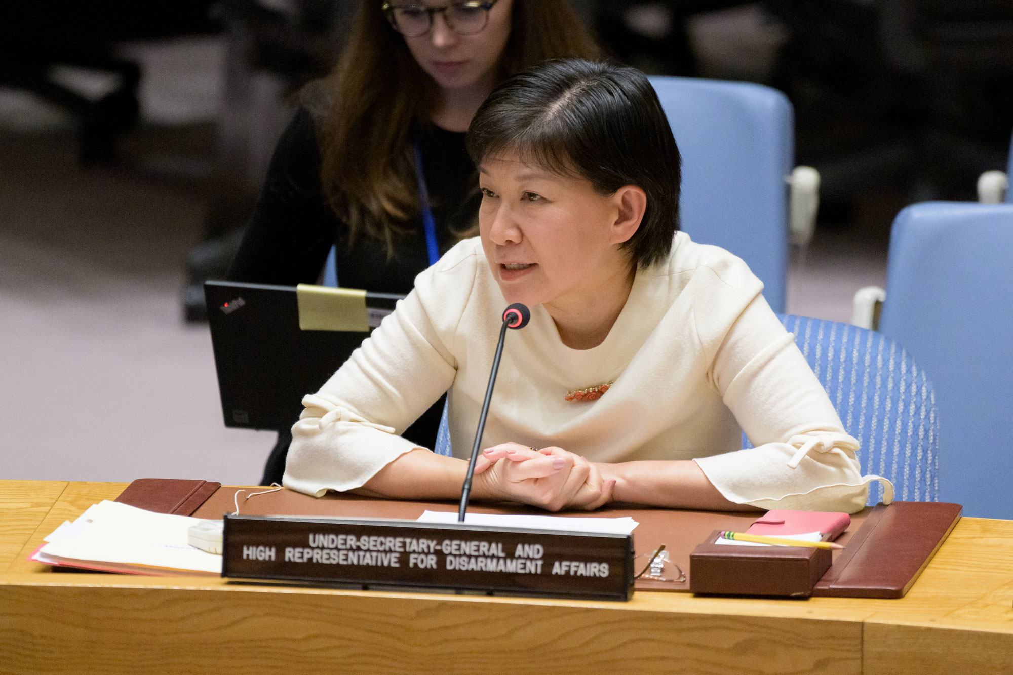 إيزومي ناكاميتسو، الممثلة السامية لشؤون نزع السلاح، تطلع اجتماع مجلس الأمن على الوضع في سوريا.