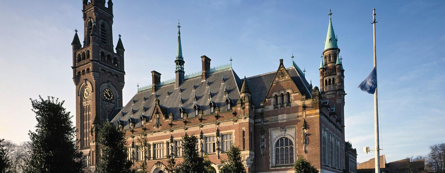 Le Palais de la Paix, siège de la Cour internationale de Justice (CIJ).