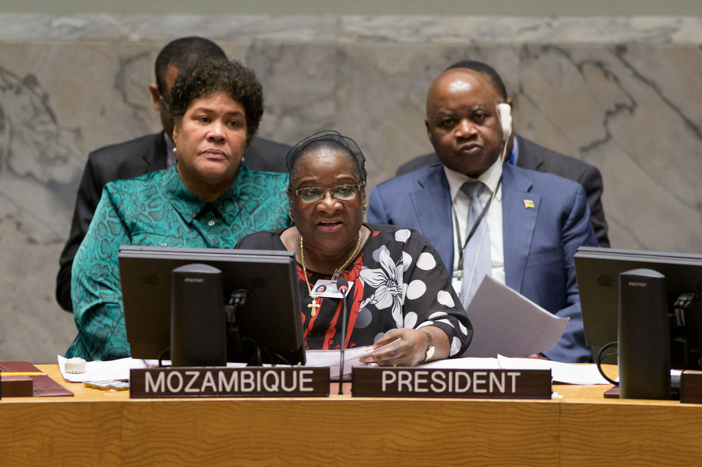 Verónica Nataniel Macamo Dlhovo, ministre des affaires étrangères et de la coopération du Mozambique, lors des débats au Conseil de Sécurité