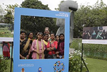 भारत में UNWOMEN की प्रतिनिधि, सूसन फ़र्ग्यूसन ने देश के विभिन्न हिस्सों की महिला उद्यमियों को, महिला दिवस के अवसर पर राजधानी दिल्ली में आमंत्रित किया.