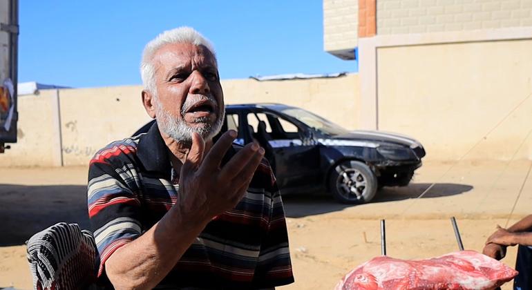 Sobhi Massoud, gazatí que perdió a todos sus hijos y fue desplazado en múltiples ocasiones desde que comenzó la guerra en Gaza.
