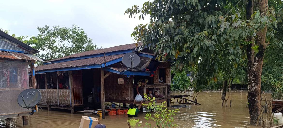 مون سون بارشوں سے آنے والے سیلاب سے میانمار کی پانچ ریاستیں متاثر ہوئی ہیں۔