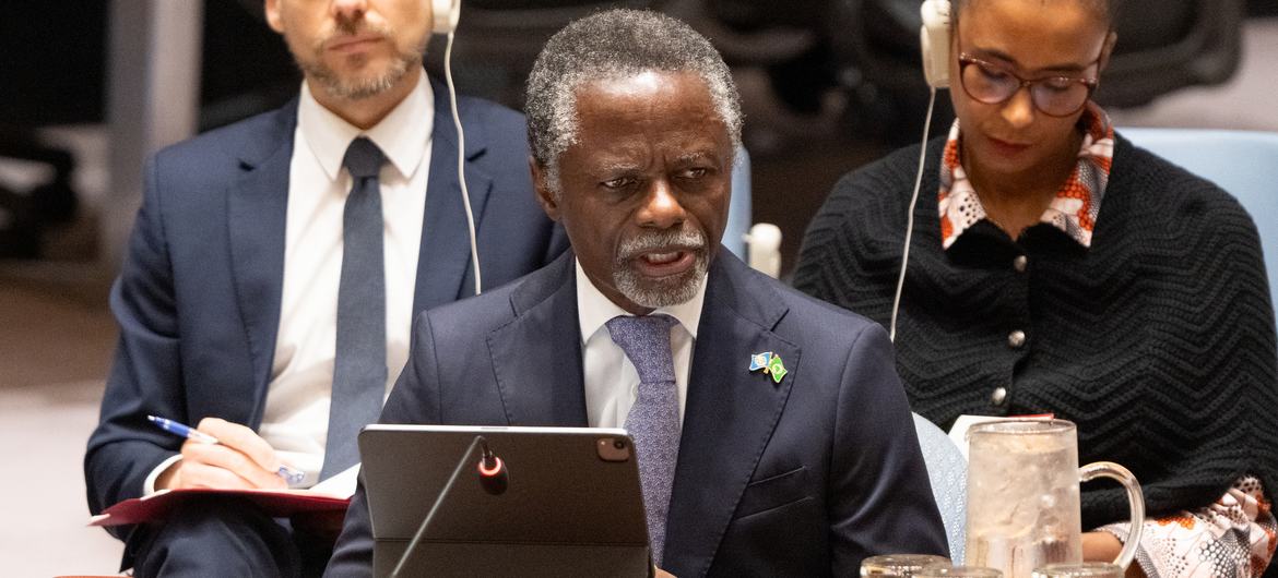Parfait Onanga-Anyanga, Special Envoy of the Secretary-General for the Horn of Africa, briefs the Security Council meeting on maintenance of international peace and security.