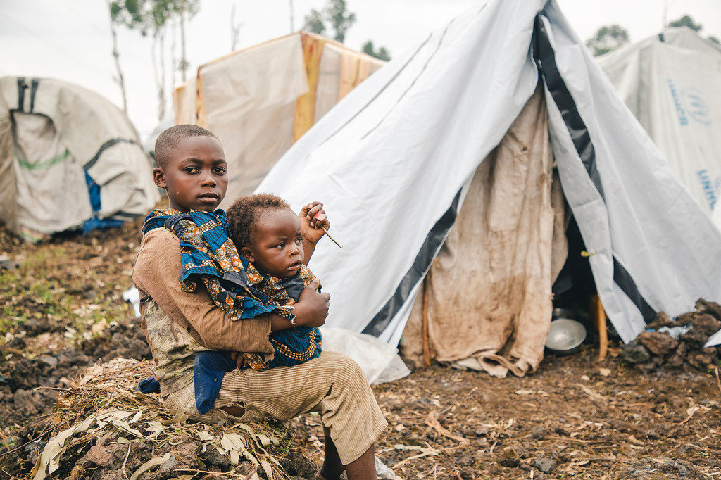 De nombreuses familles se sont réfugiées sur le site de Kanyaruchinya pour personnes déplacées dans la province du Nord-Kivu suite aux combats dans l'est de la RDC.
