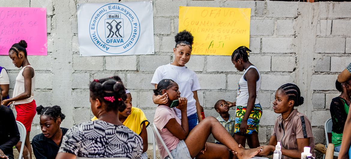 Mulheres e meninas afrodescendentes enfrentam taxas alarmantes de mortalidade materna