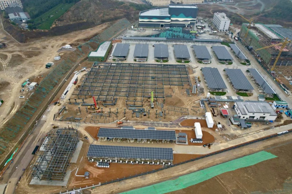 在建的中国最大“光储充换”场站。