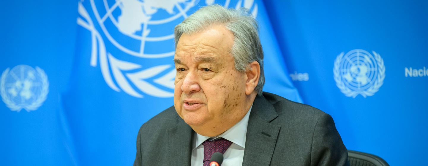 Le Secrétaire général António Guterres s'exprime lors de la conférence de presse au siège de l'ONU, à New York.