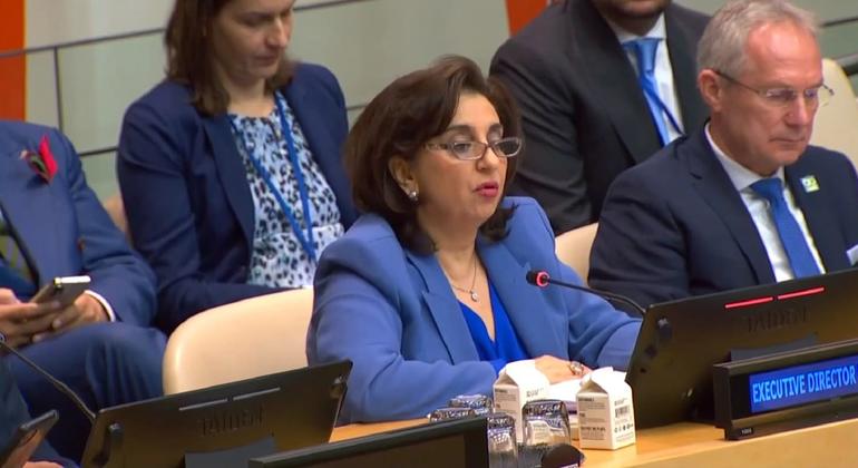La directrice exécutive d'ONU Femmes, Sima Bahous, s'adressant à la conférence "Les femmes dans l'islam".