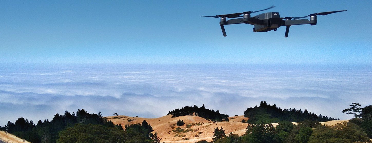 A drone flies over Mount Tamalpais in the USA.