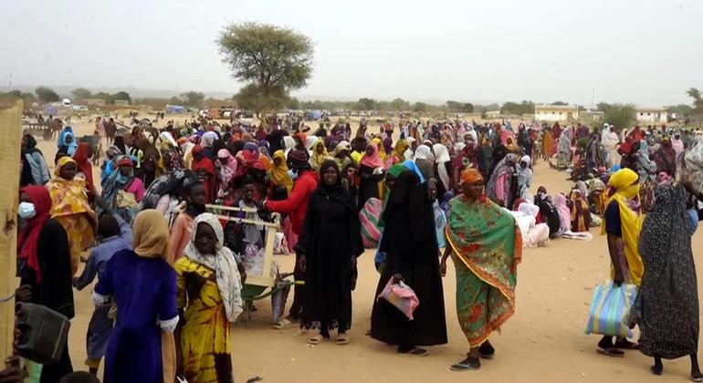 Sudanese women refugees in Adre camp in Chad.