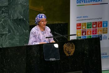 La Vice-Secrétaire générale de l'ONU, Amina Mohammed, prononce un discours lors de l'ouverture du Forum politique de haut niveau 2024.