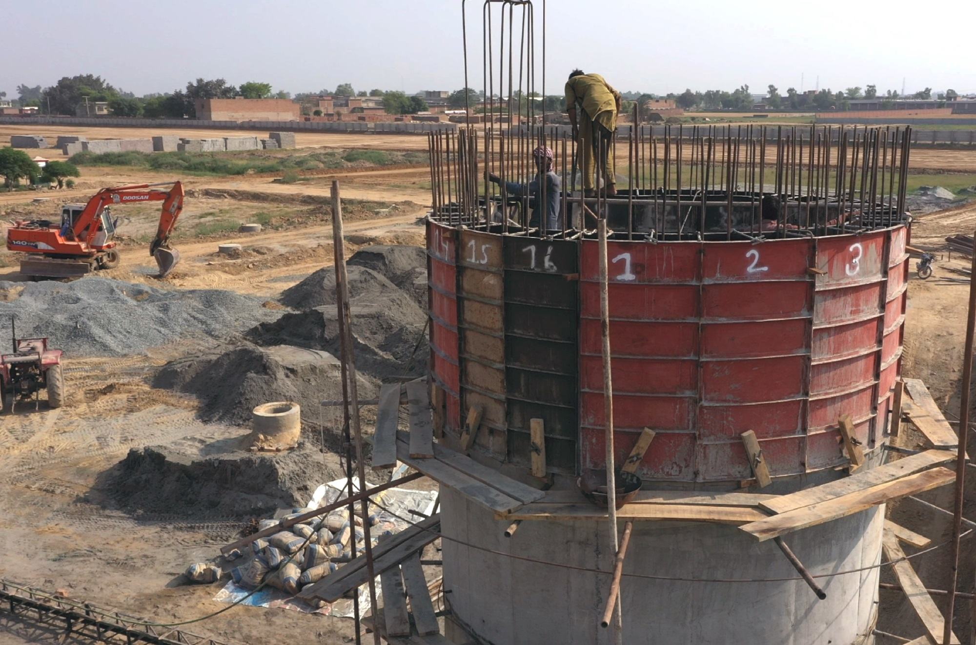 بڑے تعمیراتی منصوبوں میں کام کے دوران حادثات کی شرح دیگر کے مقابلے میں کہیں زیادہ ہوتی ہے۔