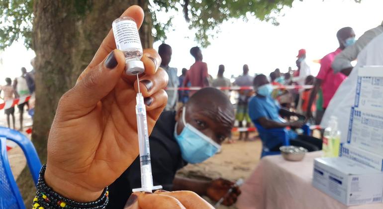 UN health agency kicks off meningitis vaccination campaigns in Africa