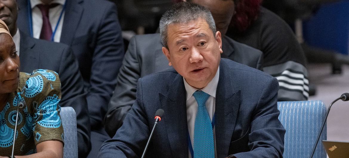 Huang Xia, Special Envoy of the Secretary-General for the Great Lakes region, briefs the Security Council meeting on the situation in the Great Lakes region.