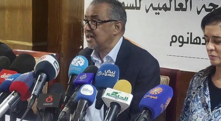 Dr Tedros Adhanom Ghebreyesus, WHO Director-General, holds a press conference in Port Sudan. At right is Dr Hanan Balkhy, WHO Regional Director for the Eastern Mediterranean.