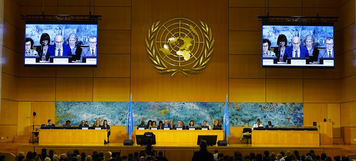 Le Haut-Commissaire des Nations Unies aux droits de l'homme, Volker Türk, s'adresse au Conseil des droits de l'homme à Genève.