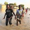 Les fleuves Chari et Logone débordent à N'Djamena, après la plus forte saison des pluies au Tchad depuis trente ans.