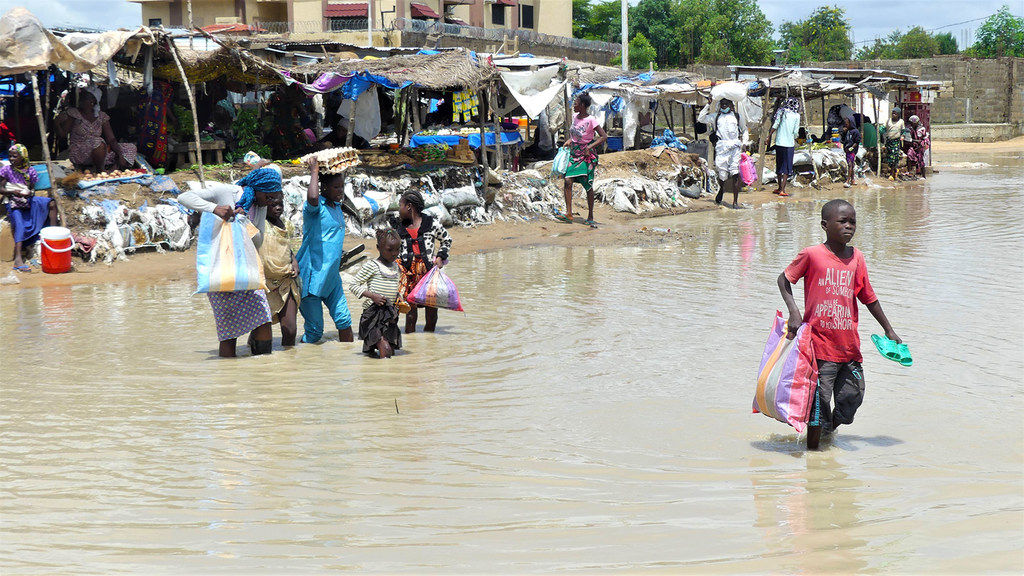 Mto Chari na Logone ikiwa imefurika na kusababisha mafuriko makubwa N'Djamena Chad