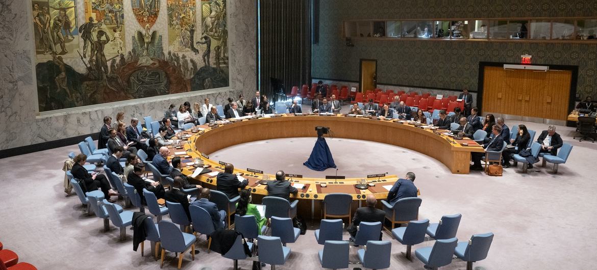 A wide view of the Security Council meeting on ransomware attacks against hospitals and healthcare facilities.