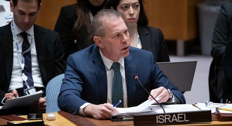 السفير الإسرائيلي لدى الأمم المتحدة جلعاد إردان، يتحدث أمام مجلس الأمن الدولي.