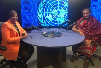 Kulet Adam Ole Mwarabu kiongozi wa jamii ya kimaasai kutoka Tanzania, akizungumza na Flora Nducha wa Idhaa ya Kiswahili ya Umoja wa Mataifa.