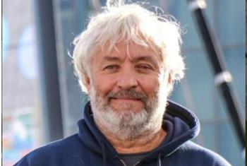 Yvan Bourgnon, skipper franco-suisse s’est engagé depuis plusieurs années dans la lutte contre la pollution plastique des océans avec son association « The Sea Cleaners ».