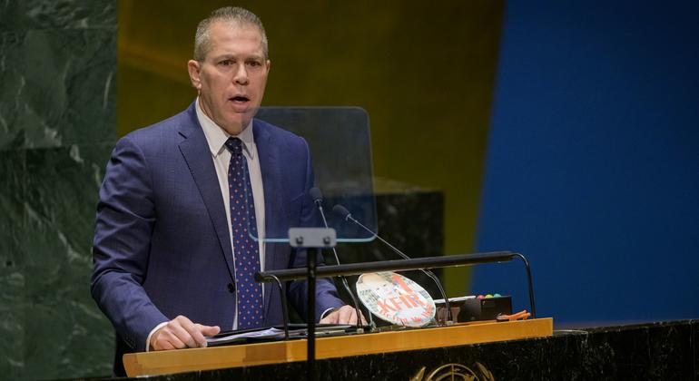 السفير الإسرائيلي لدى الأمم المتحدة جلعاد إردان، يلقي كلمة أمام الجمعية العامة للأمم المتحدة.